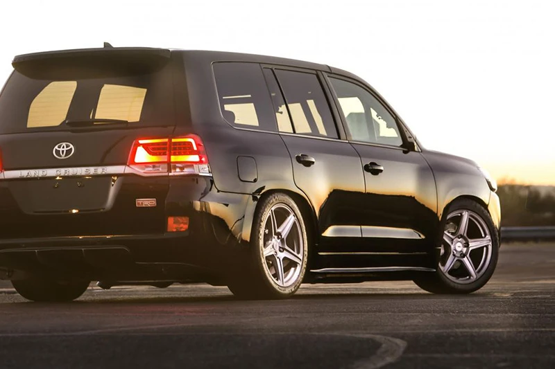Toyota Land Cruiser sa 2000 konjskih snaga