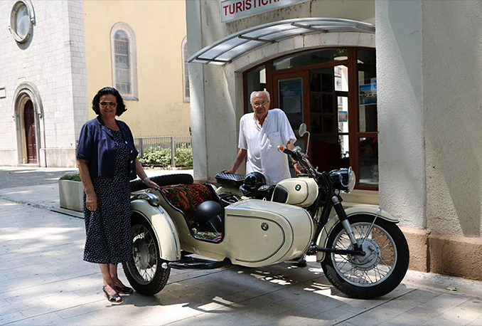Krsto Đajić iz Trebinja ima oldtimer kolekciju na kojoj bi mu mnogi pozavidjeli