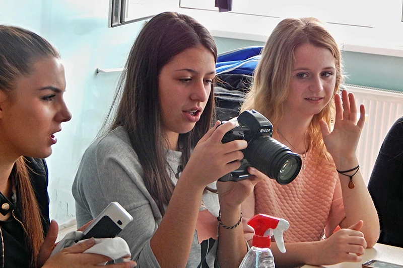 Foto sekcija priprema izložbu fotoaparata