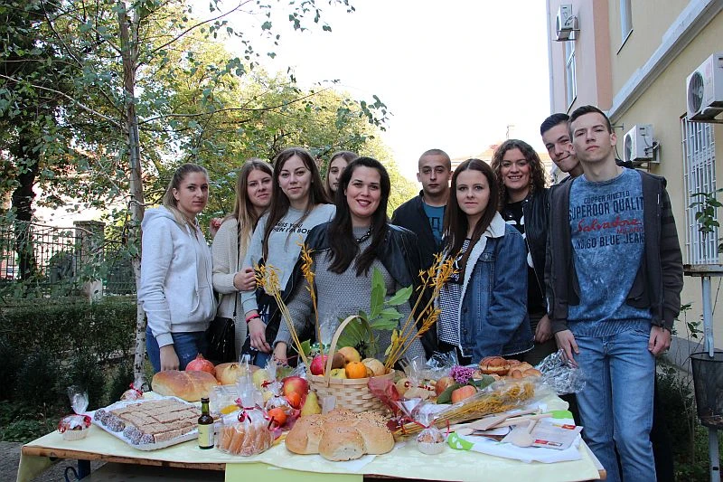 Dani kruha i zahvalnosti za plodove zemlje u Srednjoj prometnoj školi