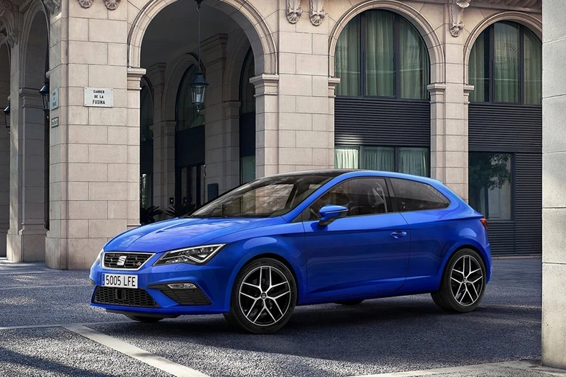Seat Leon na blagom zatezanju 'bora'