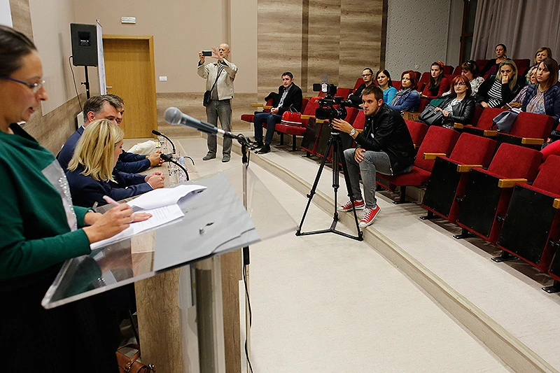 Mostar: Roditelji žele bolje obrazovanje, vlast ne