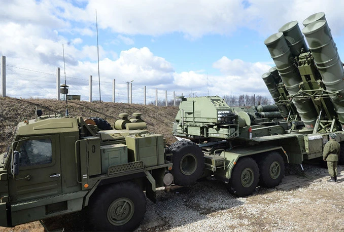 Rusija i Indija potpisuju sporazum o isporuci proturaketnih sustava S-400