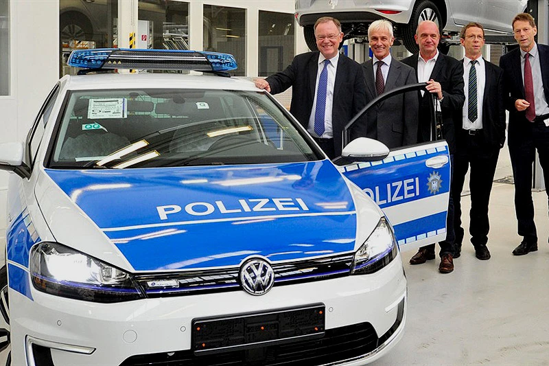 Albanska policija kupila e-Golfove, a nemaju ih gdje puniti 