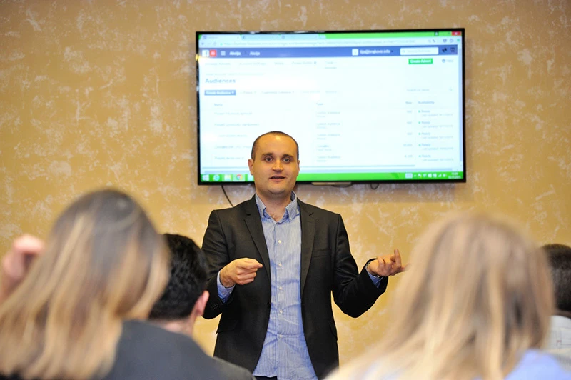 Naučite sami voditi Facebook stranicu