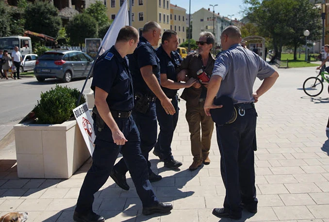 Policija privela mostarskog prosvjednika Mušicu