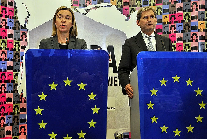 Mogherini - Hahn: Pitanje o Danu RS ne smije skrenuti pažnju BiH s europskog puta