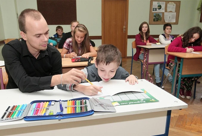 Asistenti u nastavi: Za problem se zna, ali volje (i novca) nema