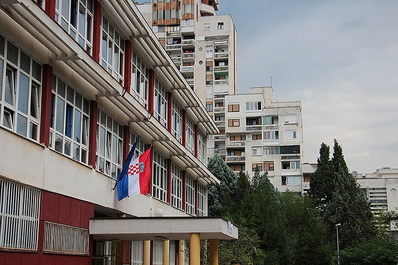 U Mostaru glasovanje još traje, u RH i ostatku BiH birališta su zatvorena