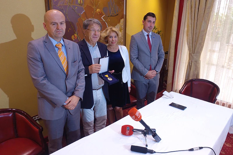 Miroslavu Ćiri Blaževiću uručen Orden Europskog pokreta u BiH