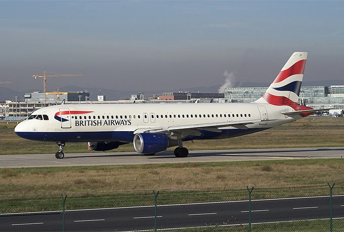 Putnici zarobljeni na aerodromima širom Europe