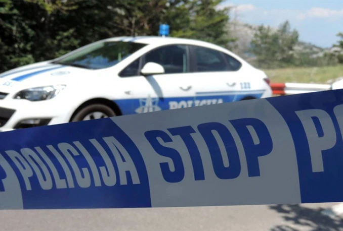 Bombaški napad u Kotoru, dvije osobe poginule 