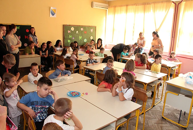 Prvo školsko zvono u 2016./2017.: Nastava počela u školama RS-a i u dijelu FBiH
