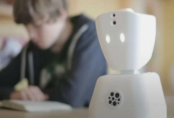 Robot na nastavi umjesto oboljele djece