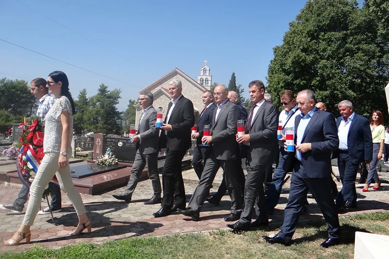 Izaslanstva HDZ-a BiH i HNS-a obilježili godišnjicu utemeljenja Hrvatske Republike Herceg-Bosne