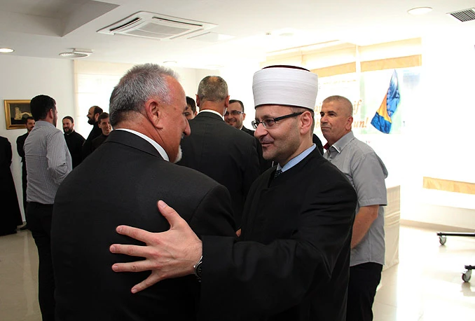 Muftija Dedović: Klanjanje na javnim prostorima je neprihvatljivo