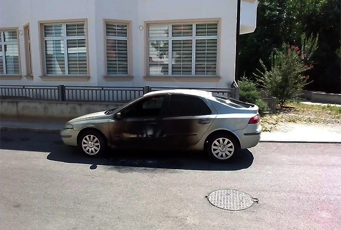 Crnogorac i Kosovar zapalili automobil u Mostaru