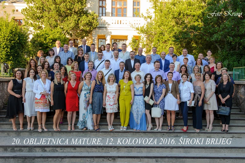 Nakon 20 godina ponovno sjeli u školske klupe