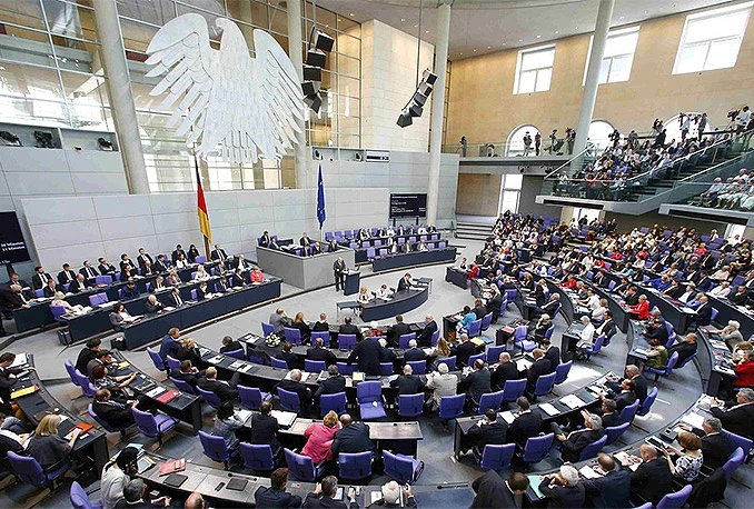 Četvrtina zastupnika Budenstaga uz plaću od 10.000 eura ima dodatnu zaradu