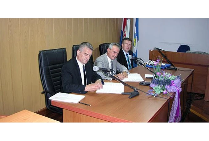 Ujedinili se pravaši