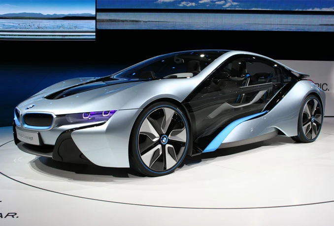 Nogometaši Leicestera ponovo nagrađeni: Svaki dobio BMW i8