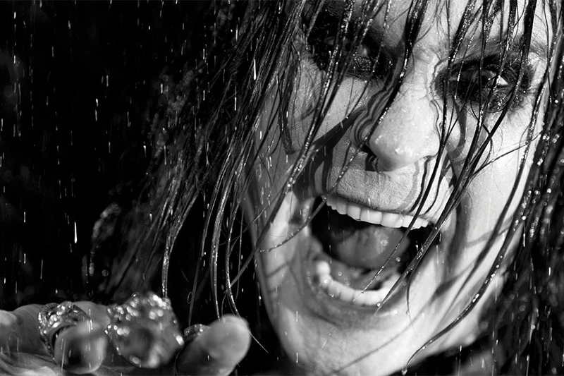 Ozzy Osbourne na skidanju sa seksa