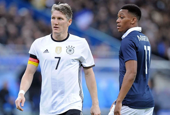 Schweini Elfu rekao 'auf wiedersehen'