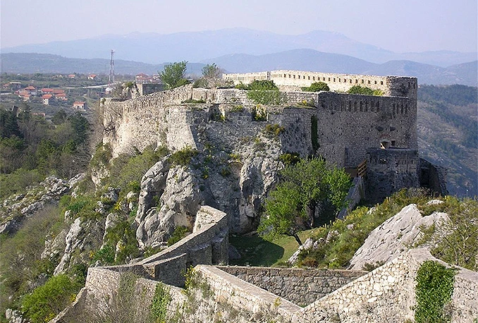 Hodočasnici iz Drvara dobivaju ulicu u Kninu