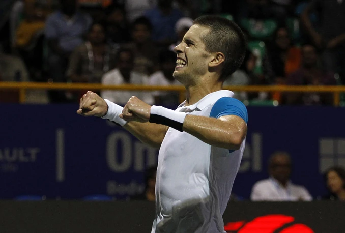 Ćorić bolji od Dodiga u prvom međusobnom duelu