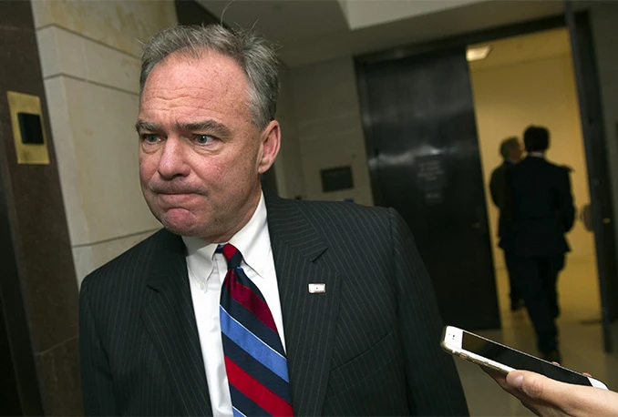 Kaine: Kad Donald Trump kaže da vam čuva leđa, bolje da se pazite