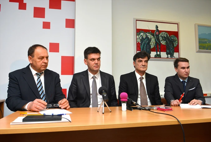 HDZ 1990 traži odgodu sjednice Skupštine HNŽ-a