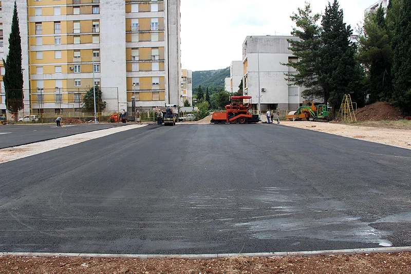 Mostar: Pri kraju radovi na dva nova igrališta
