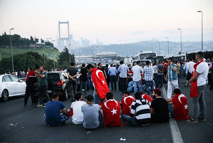 Iz Turske za Bljesak.info: Sve je to Erdoganovo kazalište