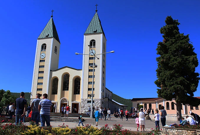 Državni službenici optuženi zbog reketarenja hodočasnika u Međugorju