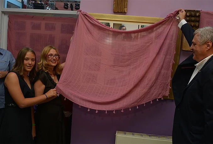Dodijeljena nagrada udovici Luciana Pavarottija