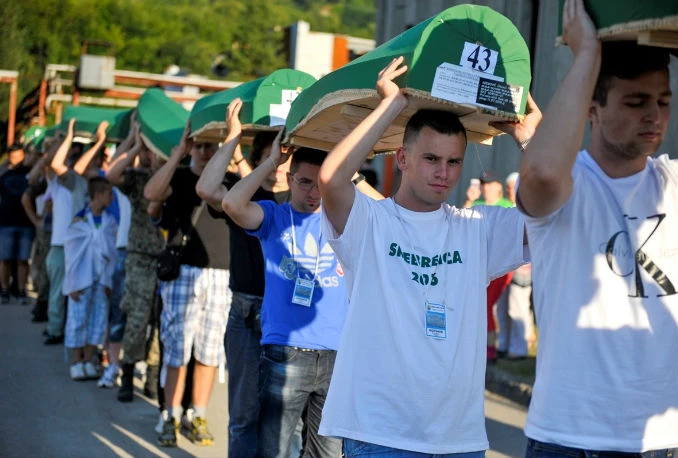 Tabuti s posmrtnim ostacima žrtava genocida u Memorijalnom centru