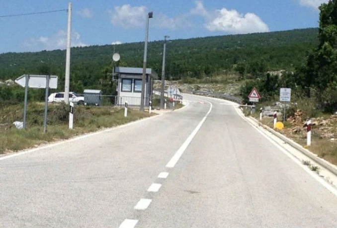 Granični prijelaz na 'ničiju zemlju'