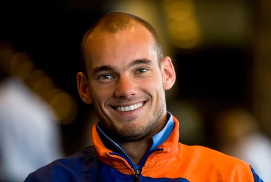 Sneijder bez 2,3 milijuna eura zbog žutih kartona