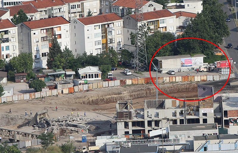 Fotograf ozlijeđen prilikom miniranja tornja u Mostaru