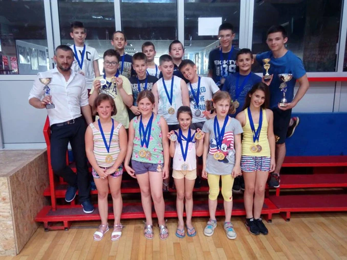 JK Neretva: 20 medalja i tri pehara iz Banja Luke