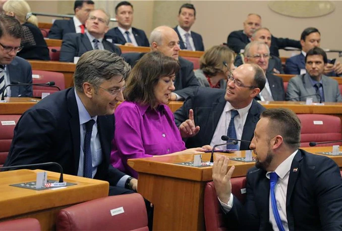 Svečanoj sjednici Sabora nazočilo tek dvadesetak zastupnika