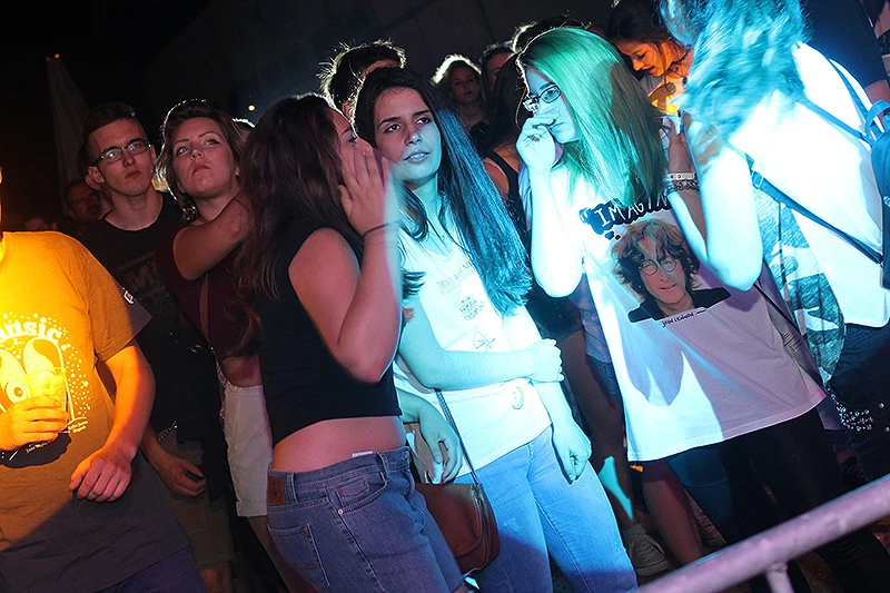 Prva večer Mostar Summer Festa: Goran Bare, Who See i genijalni Gustafi
