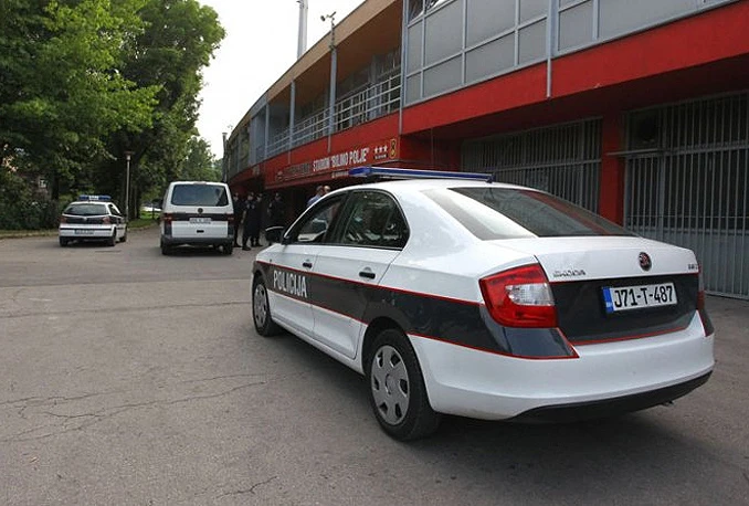 Pucnjava ispred Bilinog polja: Predsjednik pucao na navijače?!