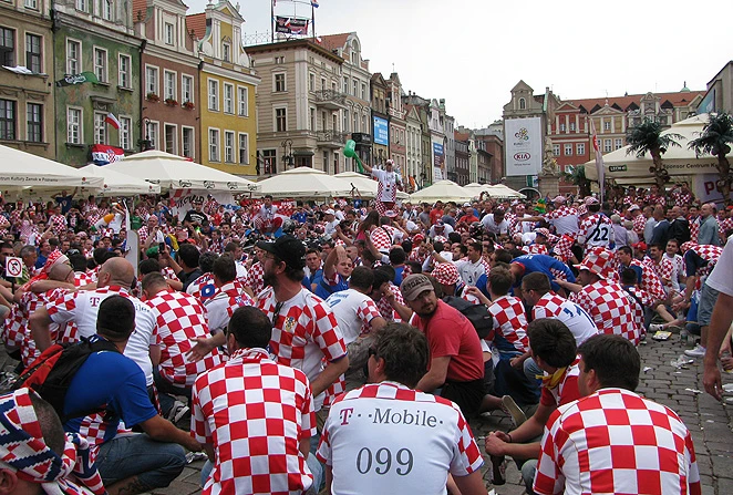 Pariz: Hrvati opljačkani, jedan navijač pretučen