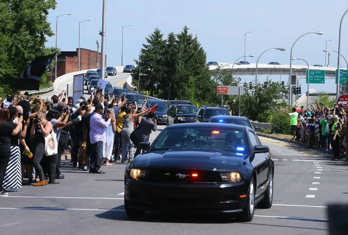 Muhammad Ali pokopan u rodnom Louisvilleu