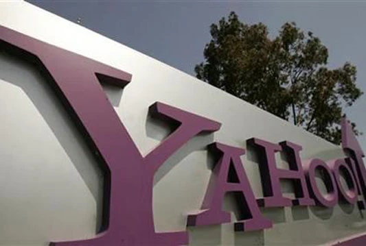 Verizon kupuje Yahoo