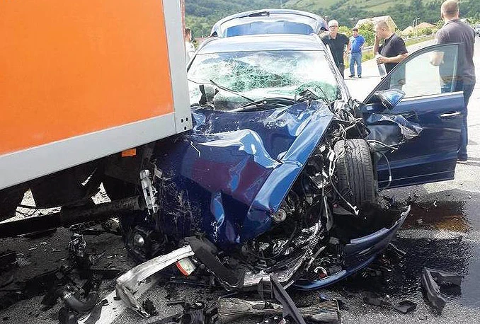U teškoj nesreći na autocesti kod Ilijaša poginuo ugledni odvjetnik