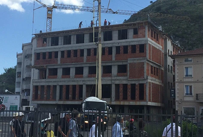Postavljena sedma ploča na 'Studentskom domu' u Mostaru
