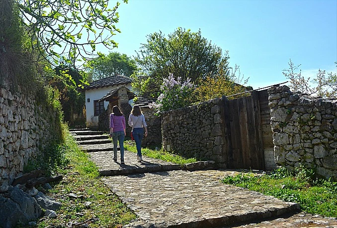 Sunčano i vruće: Temperatura do 30 stupnjeva