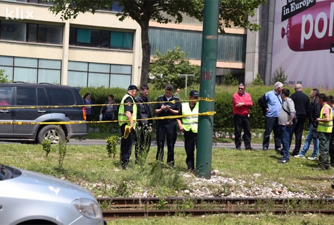 Sarajevo: Tramvaj udario radnika dok je kosio travu između šina